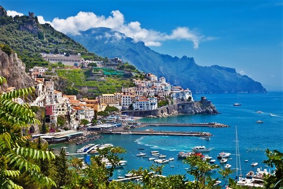 Navigating Amalfi: Tips for a Seamless Coastal Adventure
